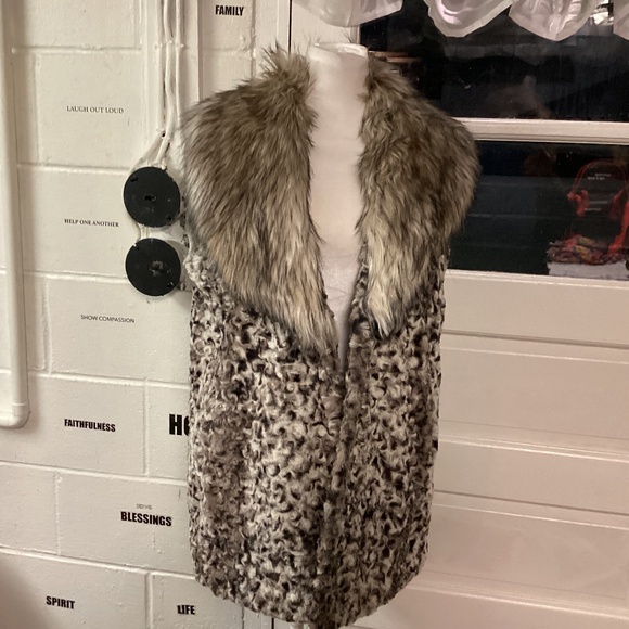 Adrienne Landau Size Large Womens Faux Fur Vest Browns & Creams ANIMAL PRINT - Picture 1 of 5